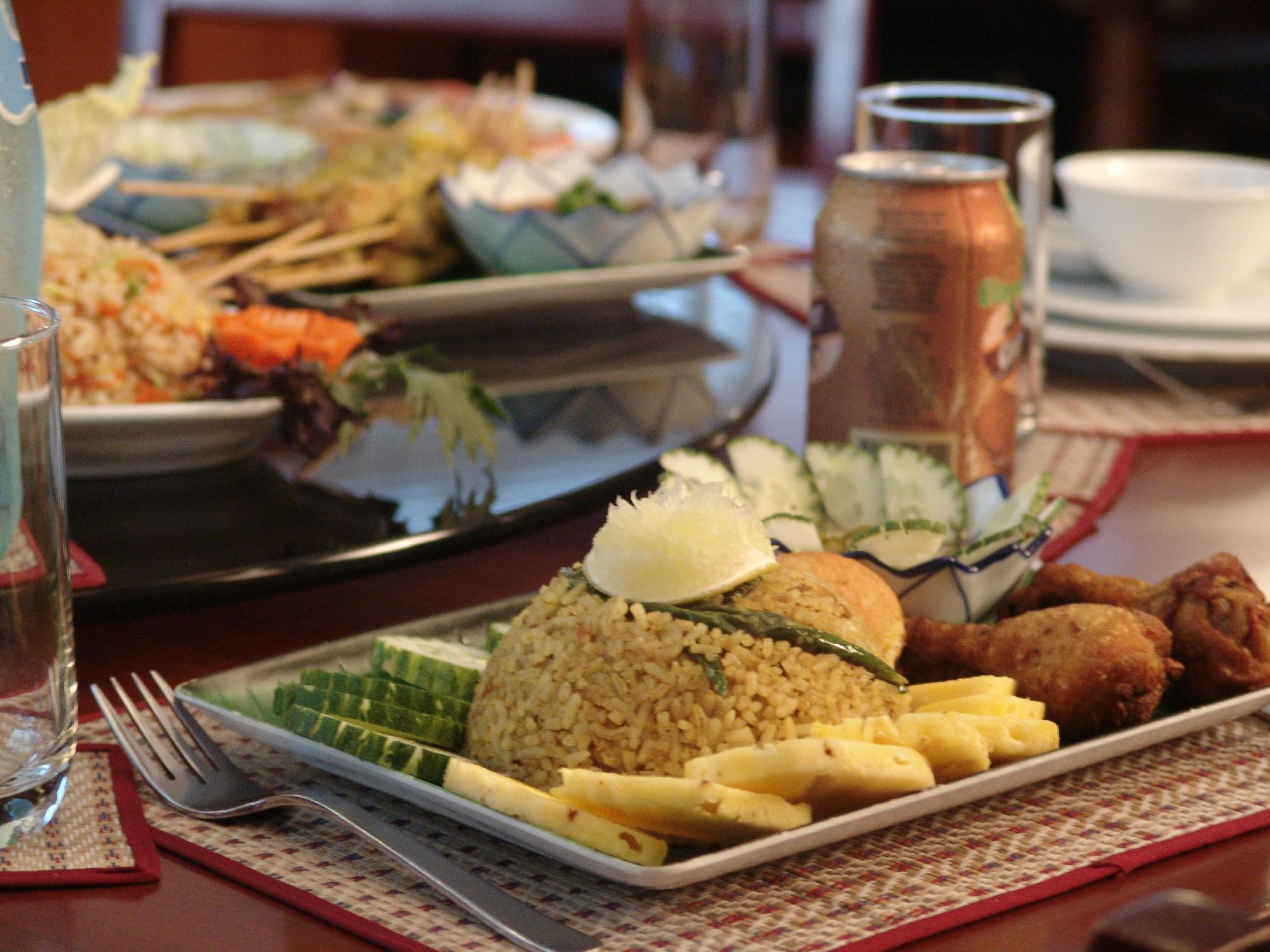 Local Food & Cafés in Malé