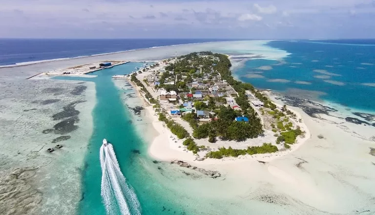 Dhiffushi Island Maldives