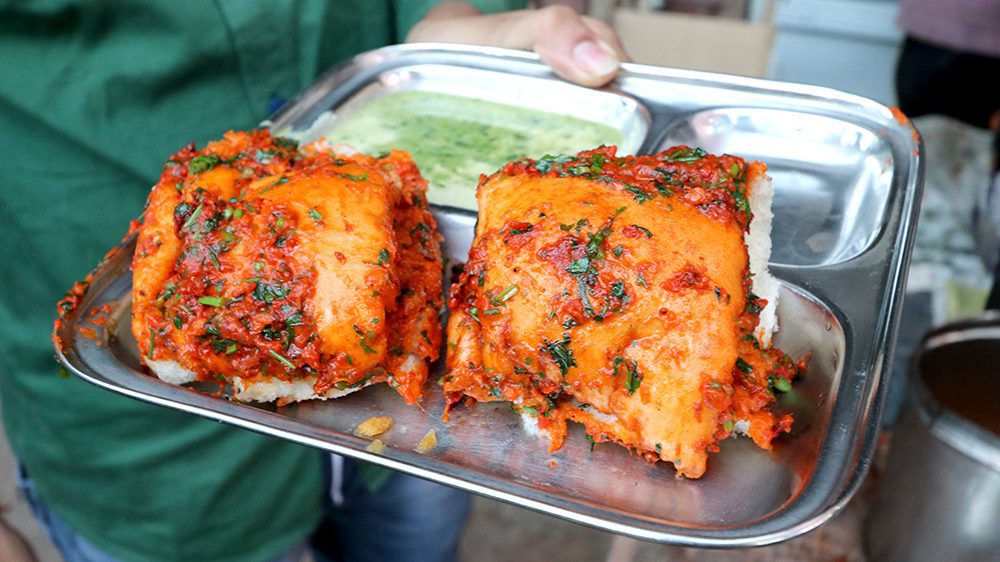 Mumbai street food guide for budget travelers